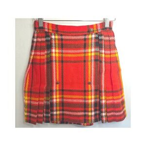 Red Plaid Mini Skirt - Classic Pleated Style